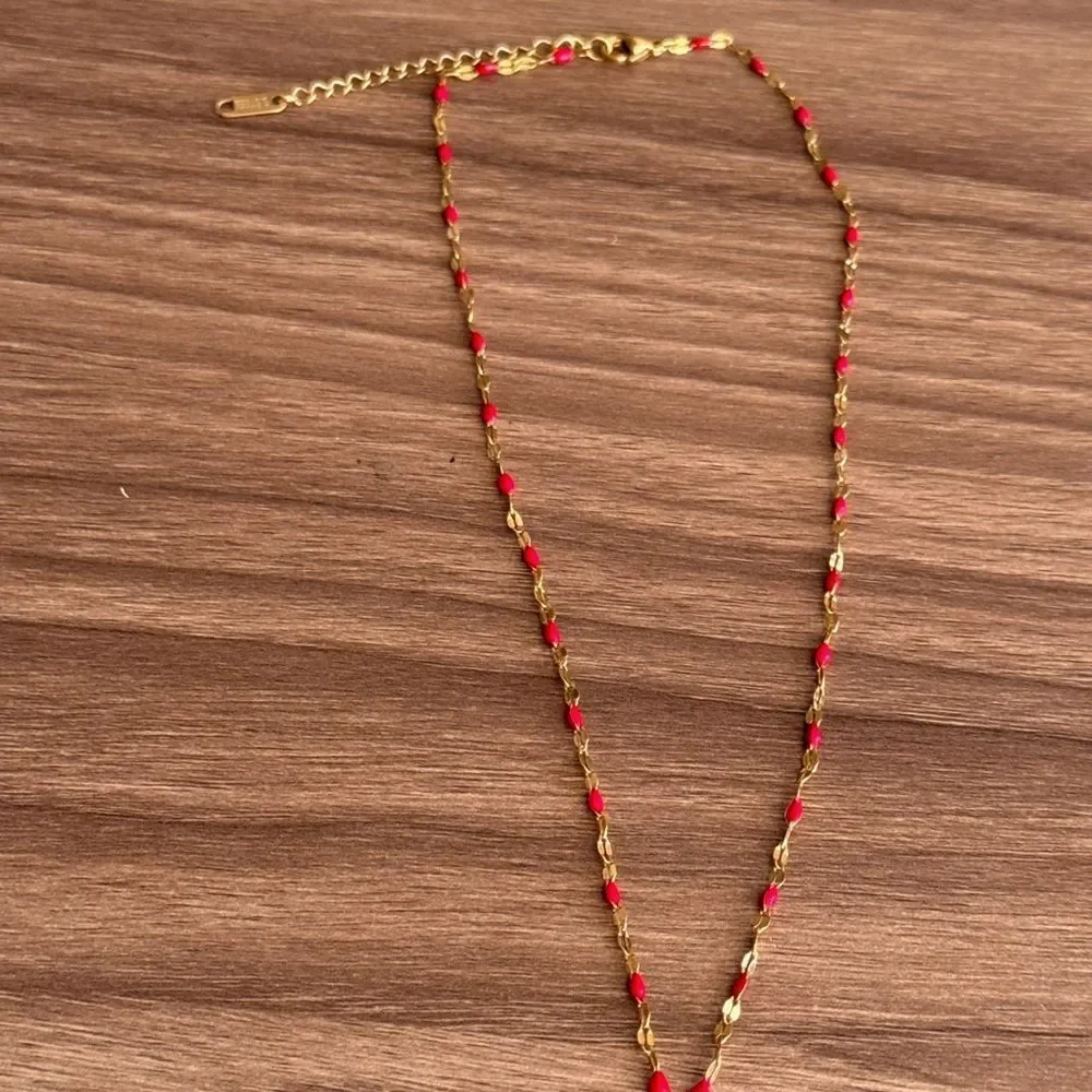 Red Cross Necklace Q740